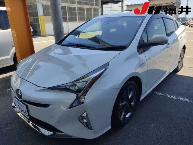 Toyota PRIUS 2017 8236494-7