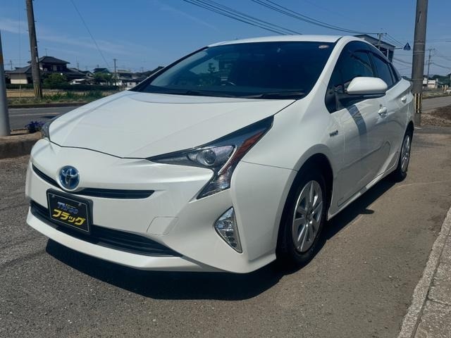 Toyota PRIUS 2017 8236505-0