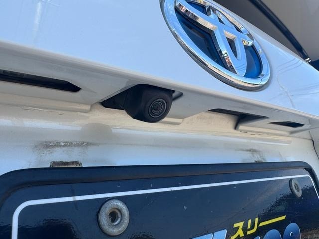 Toyota PRIUS 2017 8236505-14