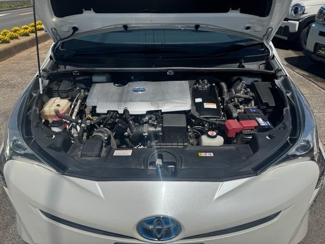Toyota PRIUS 2017 8236505-7