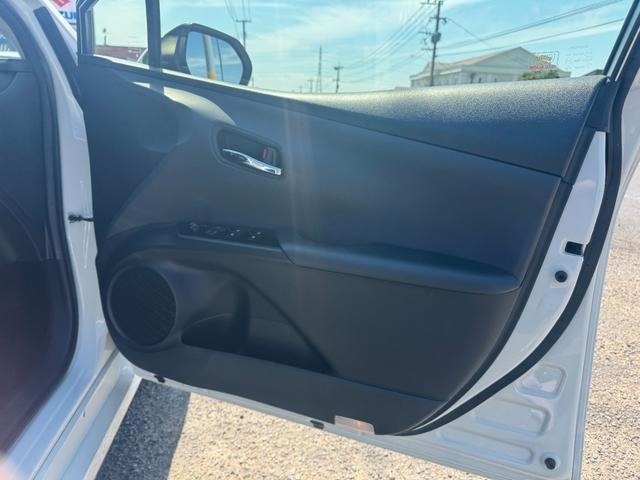 Toyota PRIUS 2017 8236505-8