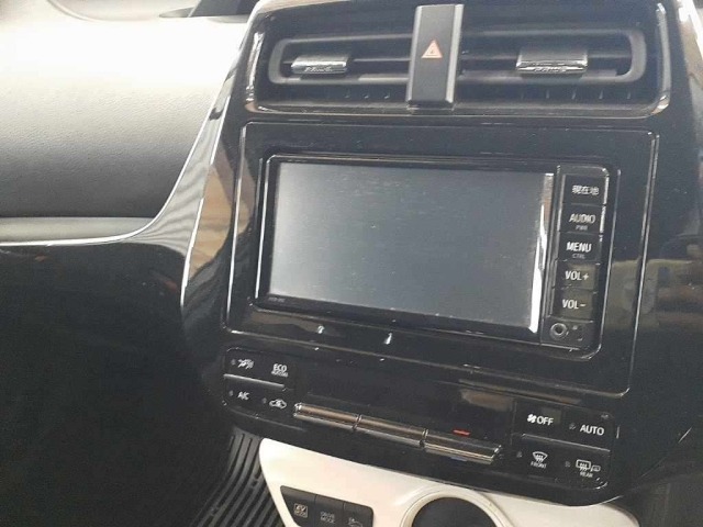 Toyota PRIUS 2017 8236506-12