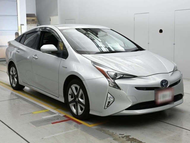 Toyota PRIUS 2017 8236506-5