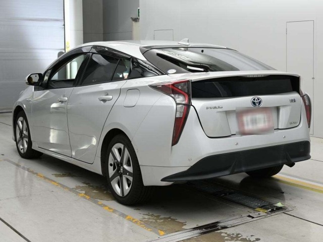 Toyota PRIUS 2017 8236506-6