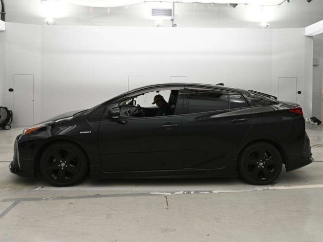 Toyota PRIUS 2019 8236507-4