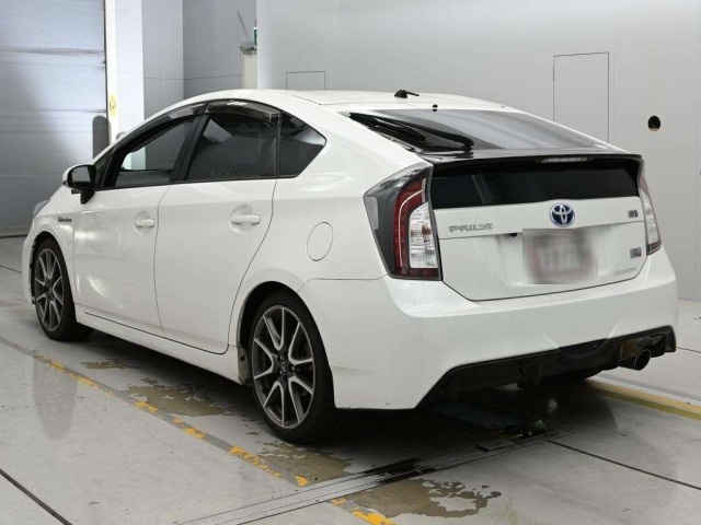 Toyota PRIUS 2015 8236508-6