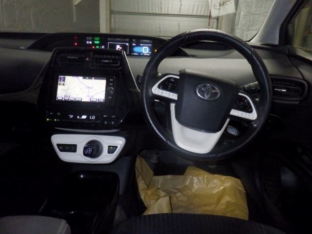 Toyota PRIUS 2018 8236510-4