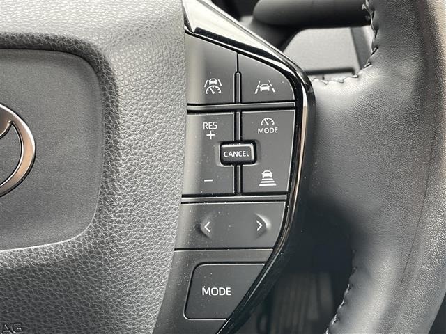 Toyota PRIUS 2024 8236815-18