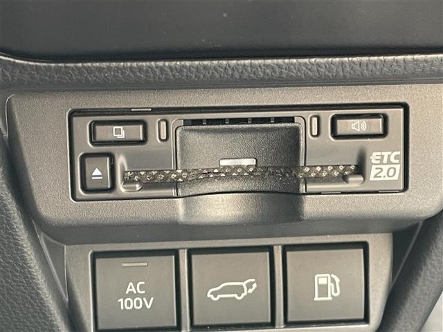 Toyota PRIUS 2024 8236815-21