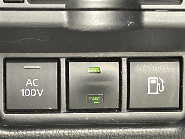 Toyota PRIUS 2023 8236832-10