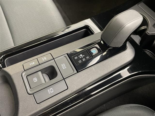 Toyota PRIUS 2023 8236832-12