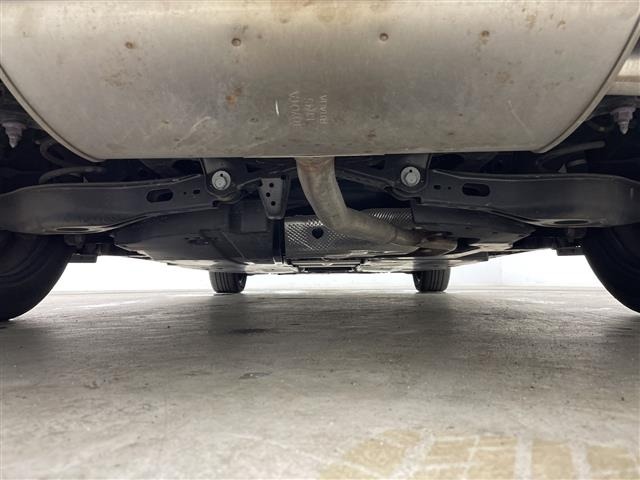 Toyota PRIUS 2023 8236832-13