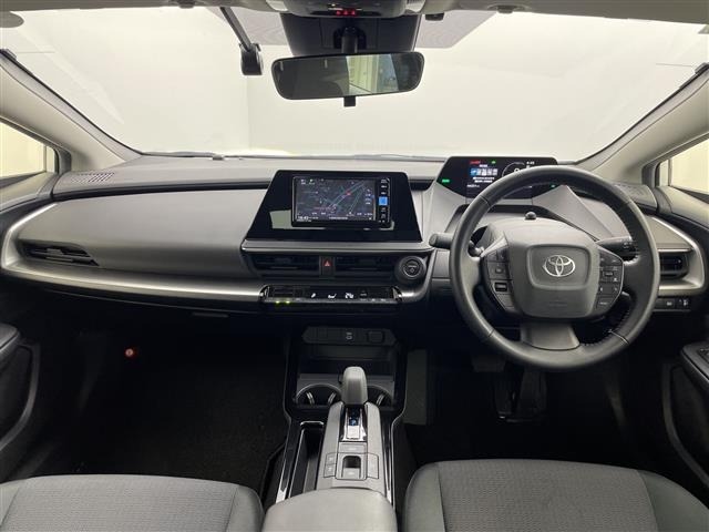 Toyota PRIUS 2023 8236832-15