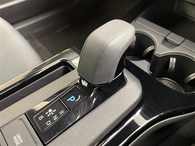 Toyota PRIUS 2023 8236832-20