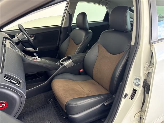 Toyota PRIUS 2014 8236836-10