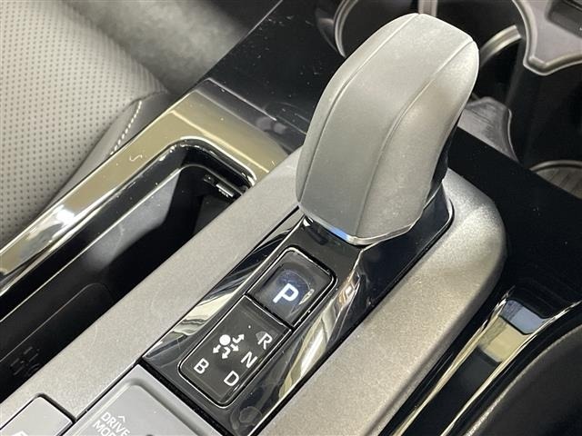 Toyota PRIUS 2024 8236847-4