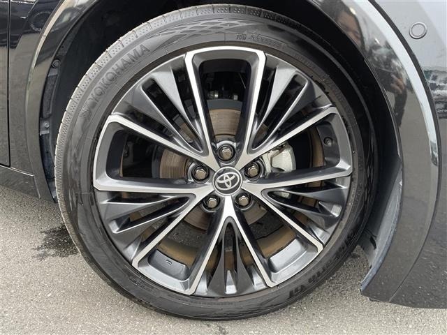 Toyota PRIUS 2024 8236848-11