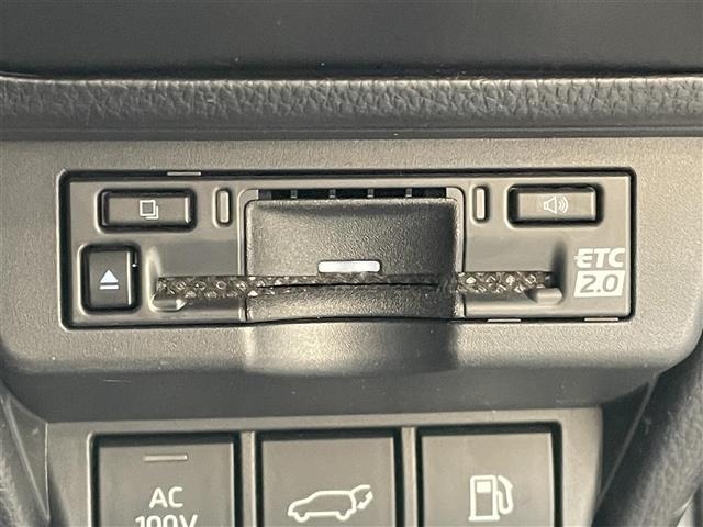 Toyota PRIUS 2024 8236848-5