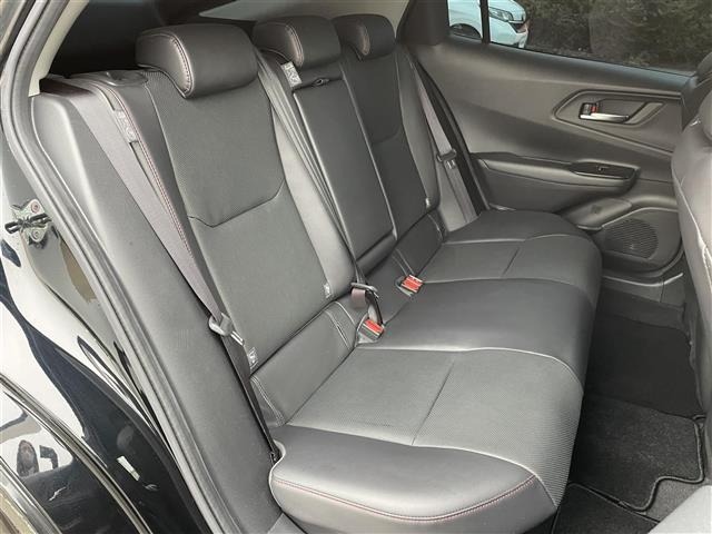 Toyota PRIUS 2024 8236848-9