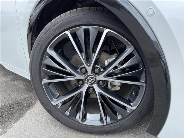 Toyota PRIUS 2025 8236851-11