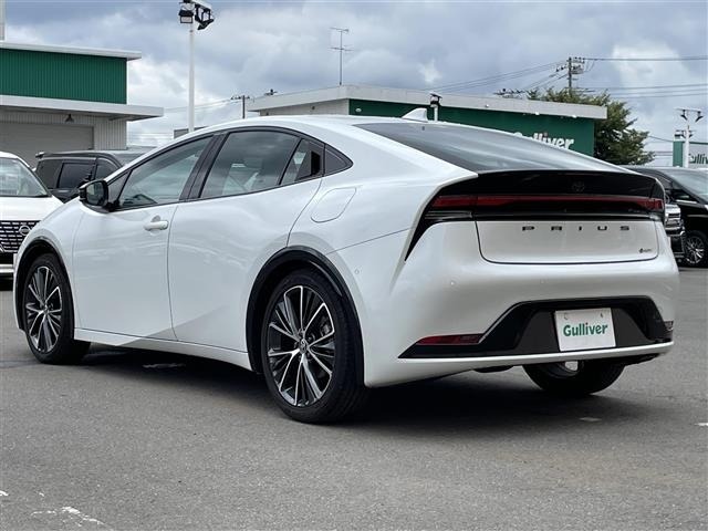 Toyota PRIUS 2025 8236851-22