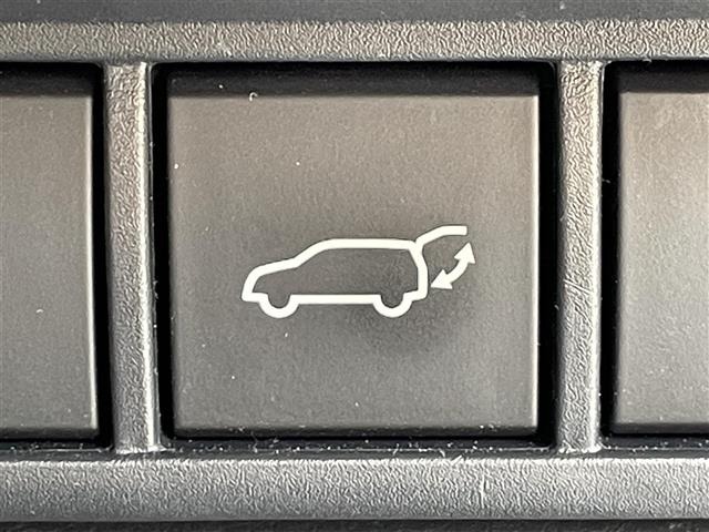 Toyota PRIUS 2025 8236851-5