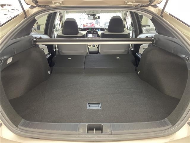 Toyota PRIUS 2016 8236852-12