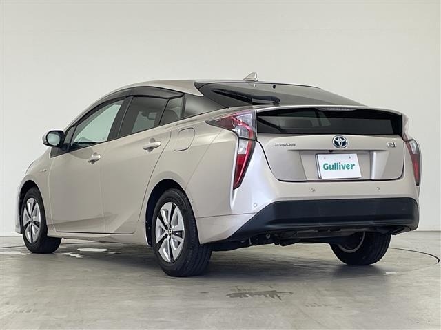 Toyota PRIUS 2016 8236852-2