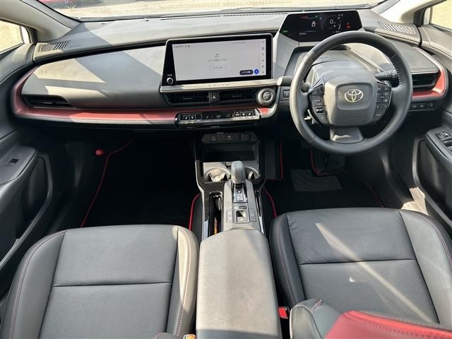 Toyota PRIUS 2024 8236856-14