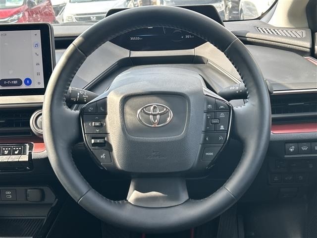 Toyota PRIUS 2024 8236856-17
