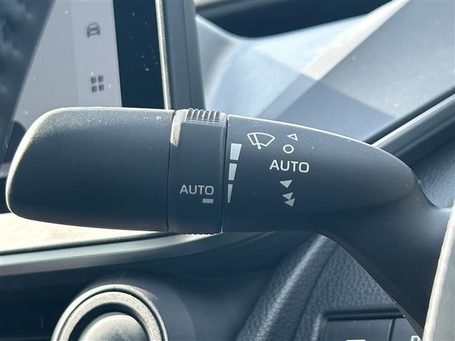 Toyota PRIUS 2024 8236856-18