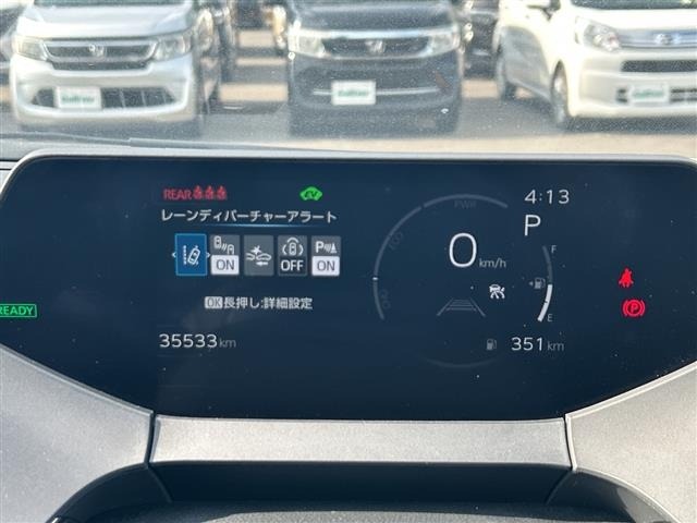 Toyota PRIUS 2024 8236856-5