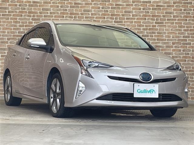 Toyota PRIUS 2016 8236858-0