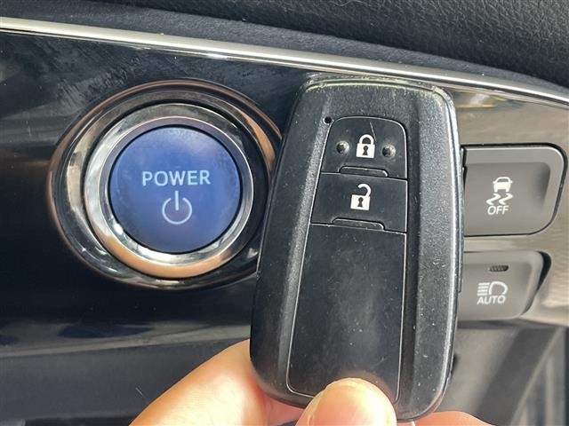 Toyota PRIUS 2016 8236858-12