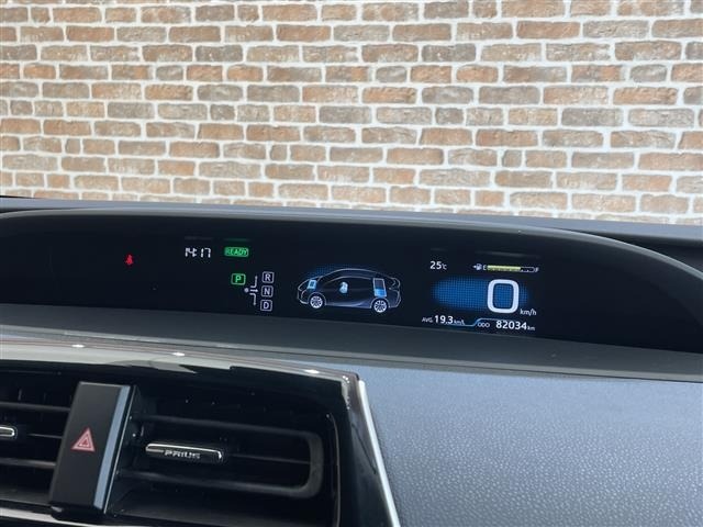 Toyota PRIUS 2016 8236858-15