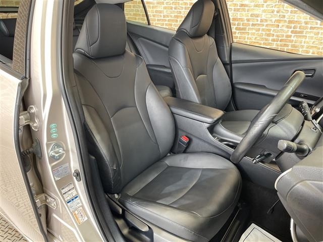 Toyota PRIUS 2016 8236858-22