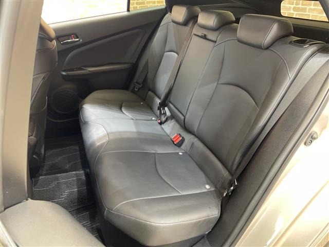 Toyota PRIUS 2016 8236858-6