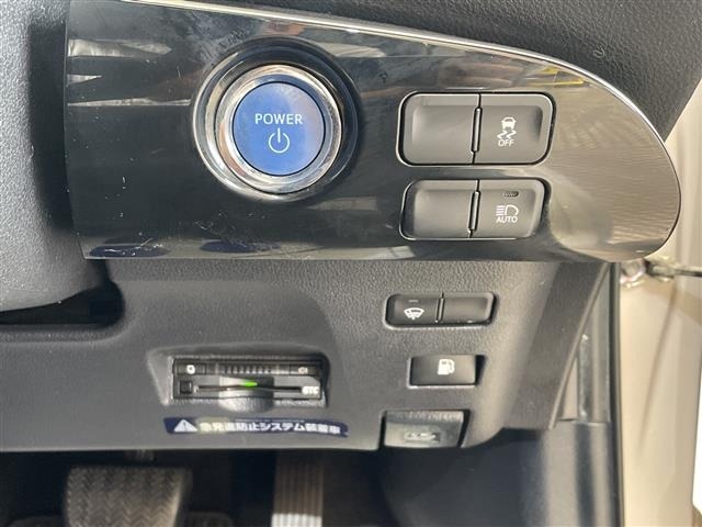 Toyota PRIUS 2016 8236858-7