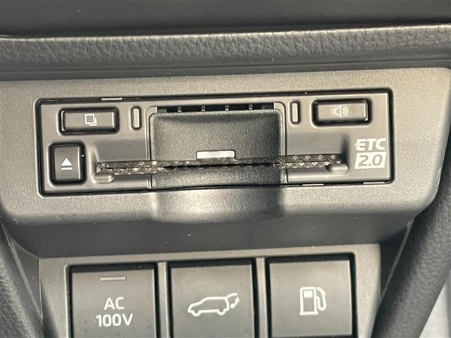 Toyota PRIUS 2023 8236859-1