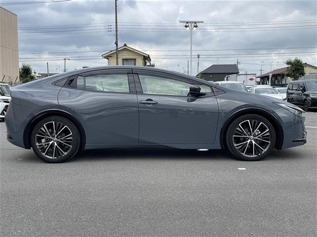 Toyota PRIUS 2023 8236859-20