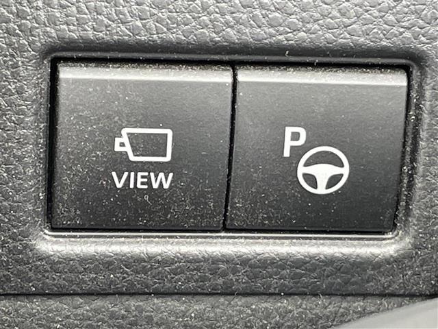 Toyota PRIUS 2023 8236859-5
