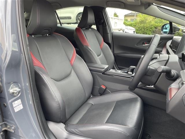 Toyota PRIUS 2023 8236859-8