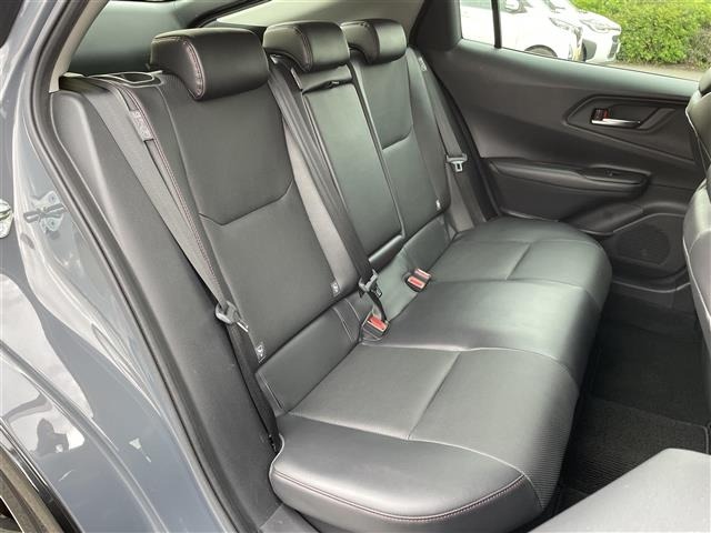 Toyota PRIUS 2023 8236859-9