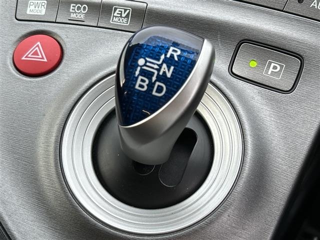 Toyota PRIUS 2016 8236860-10