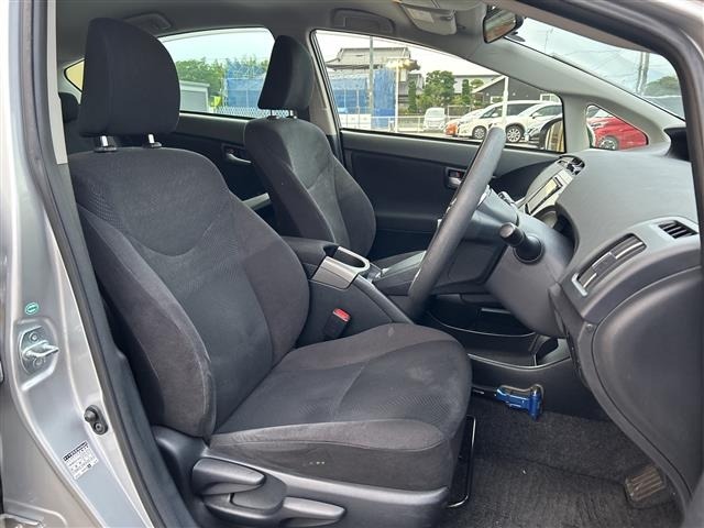 Toyota PRIUS 2016 8236860-6
