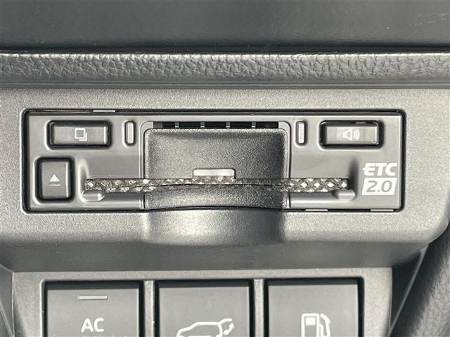 Toyota PRIUS 2025 8236862-1