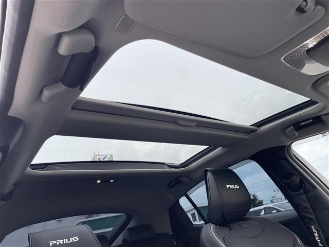 Toyota PRIUS 2025 8236862-15