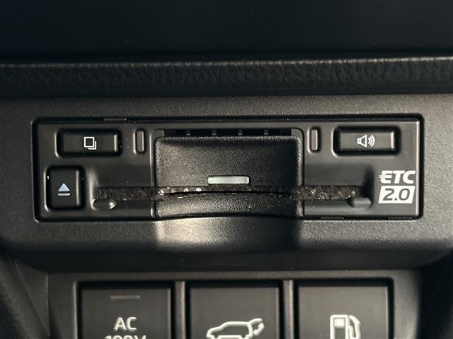 Toyota PRIUS 2025 8236869-10