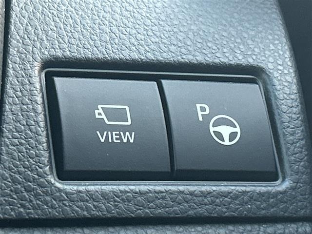 Toyota PRIUS 2025 8236869-3