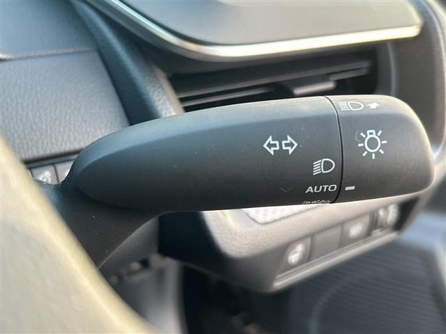 Toyota PRIUS 2025 8236869-4